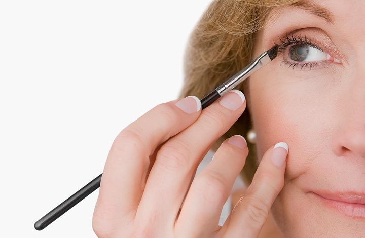 How To Apply Eyeliner For Older Women To Enhance Eyes Today Posting   Eyeliner For Older Women 720x470 