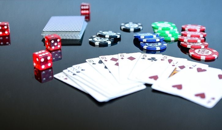 How Poker Mobile Game Can Help You In Many Ways?