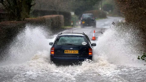 Can You Jump a Car in the Rain